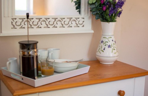 Little Walsingham House | Holiday Home Pebble by Interhome