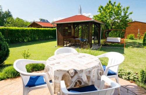 Balatonkeresztur House | Holiday Home Pergola by Interhome