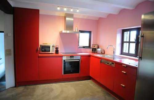 Bohon House | Holiday Home Poppenhuis