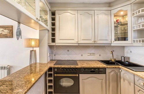 Empuriabrava House | Holiday Home 'Port Empúries' with Sea View, Private Pool and Air Conditioning