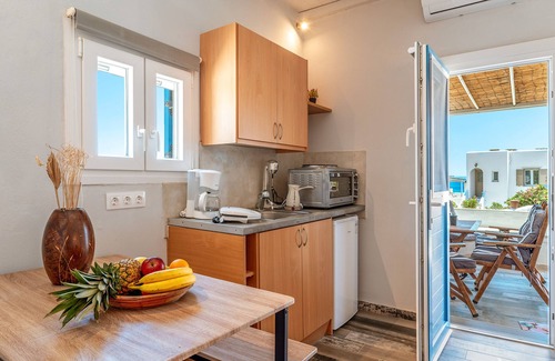 Agios Ioannis House | Holiday Home 'Porto Galini Tinos Syros 105' with Sea View, Wi-Fi and Air Conditioning