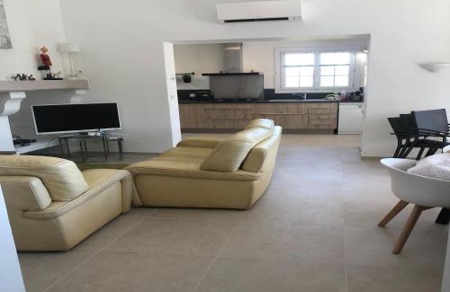 Cereste House | Holiday Home Provence with Pool