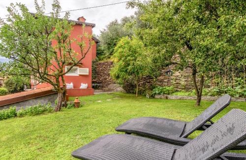 Fondotoce House | Holiday Home Rachele by Interhome