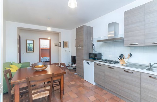 La Maddalena House | Holiday Home 'Residenza Le Giare' with Private Terrace