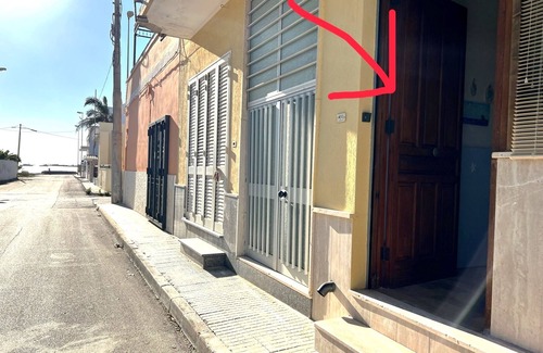 Province of Lecce House | Holiday Home 'Rifugio Del Pescatore' with Sea View