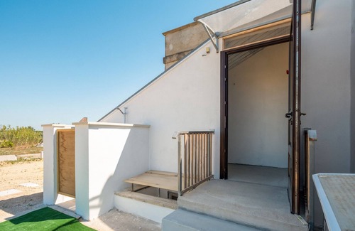 Galatone House | Holiday Home 'Rosso Pepe' with Private Terrace, Private Garden and Air Conditioning