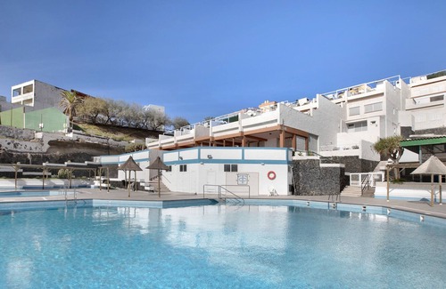 Las Caletillas House | Holiday Home 'Sea view Apartment' with Sea View, Shared Pool & Wi-Fi