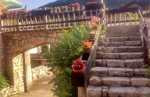 Kulen Vakuf House | Holiday Home Sedić