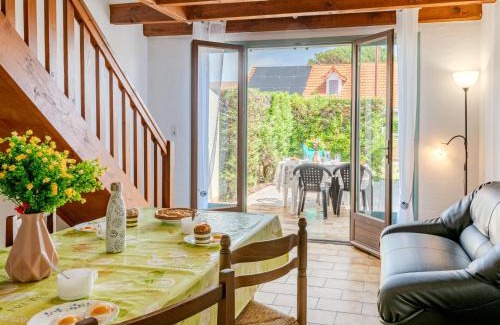 Mimizan-Plage House | Holiday Home Sicard-4 by Interhome