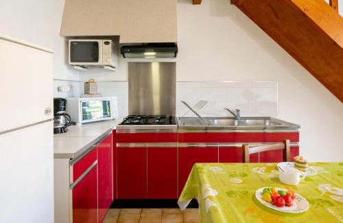 Mimizan-Plage House | Holiday Home Sicard-4 by Interhome