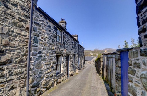 Dolgellau House | Holiday Home South Street by Interhome