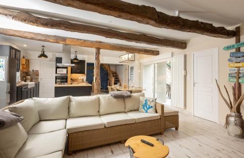 Cherrueix House | Holiday Home Tiegezh by Interhome