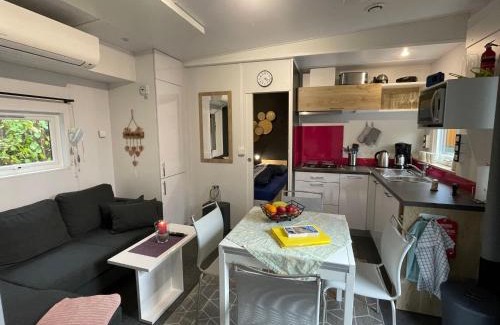 Wemding House | Holiday Home Tiny Haus Ulrike by Interhome