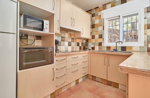 Competa House | Holiday Home 'Tower House' with Sea View, Wi-Fi and Air Conditioning