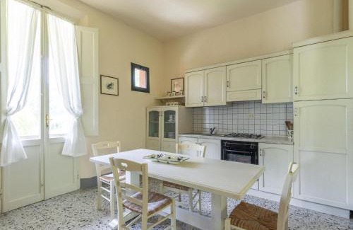 Palaia House | Holiday Home Tuscany with Pool Access