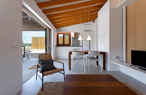 Ses Salines House | Holiday Home 'Twin Piscina' with Shared Pool, Wi-Fi and Air Conditioning