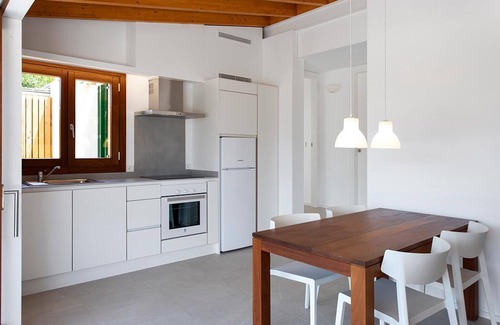 Ses Salines House | Holiday Home 'Twin Piscina' with Shared Pool, Wi-Fi and Air Conditioning