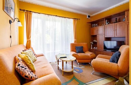 Balatonlelle House | Holiday Home Verde by Interhome