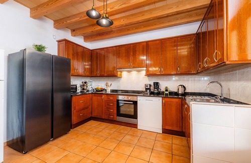 Manacor House | Holiday Home 'Villa Lorenzo 130' with Private Pool, Wi-Fi and Air Conditioning
