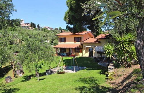 Massarosa House | Holiday home Villa del Pino, Massarosa