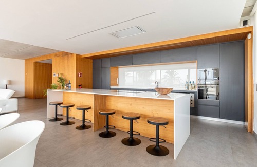 Son Baulo House | Holiday Home 'Villa Mar' with Sea View, Wi-Fi and Air Conditioning