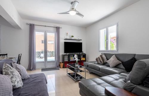 Plage d'Argeles House | Holiday Home Villa Les Treilles by Interhome