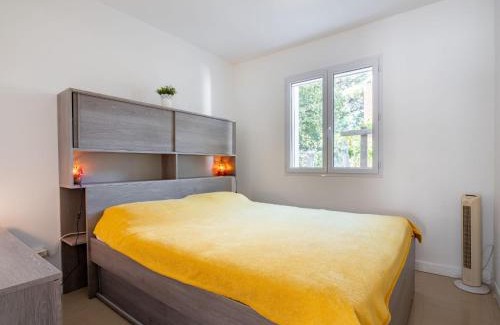 Plage d'Argeles House | Holiday Home Villa Les Treilles by Interhome