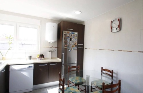 Cambrils House | Holiday Home 'Villa Magdalena' with Private Terrace, Wi-Fi and Air Conditioning