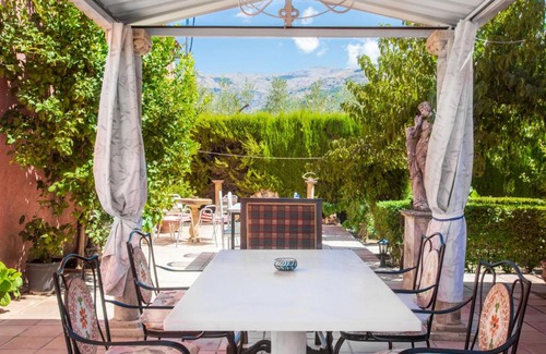 Niguelas House | Holiday Home Villa Verde by Interhome