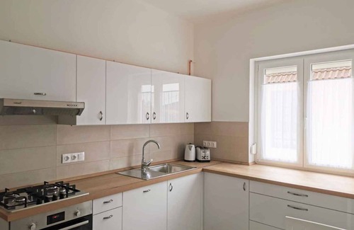 Balatonkeresztur House | Holiday home with Internet and Barbecue