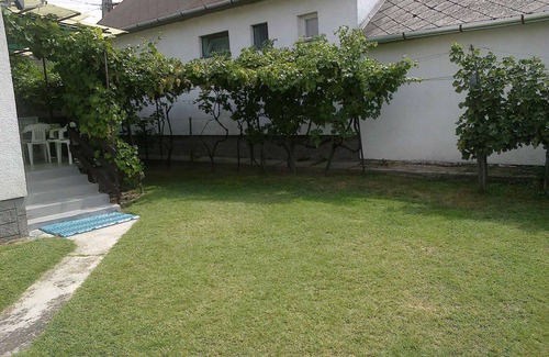 Balatonfenyves House | Holiday home with terrace