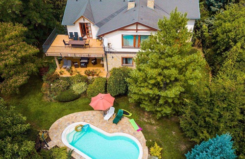 Balatonalmadi House | Holiday home with pool and view to Lake Balaton for families