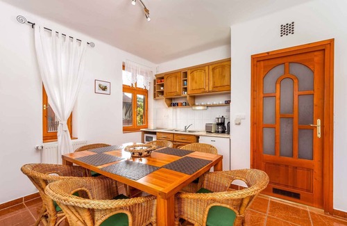 Balatonbereny House | Holiday home with air conditioning and outdoor pool