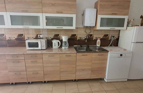 Balatonbereny House | Holiday home with cozy terrace and air conditioning