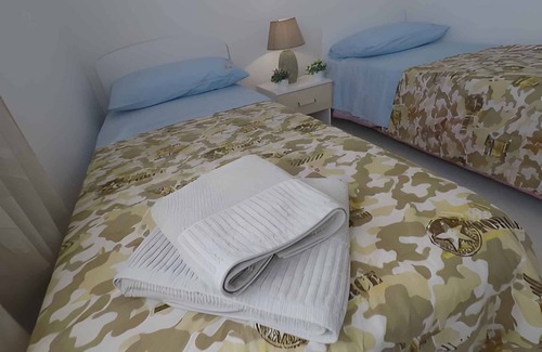 Contrada Difesa II VV House | Holiday home with pool area, air conditioning, internet access and washing machine