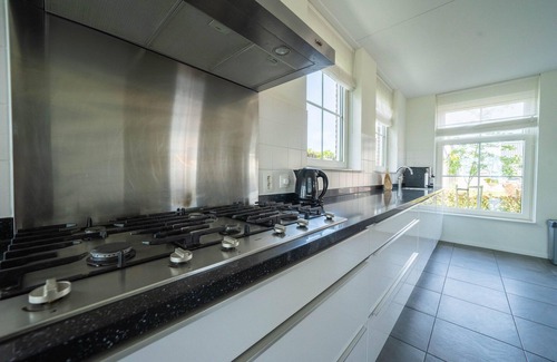 Uitdam House | Holiday home with sauna near Amsterdam