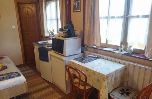 Kisnana House | Holiday home with whirlpool and view of the castle