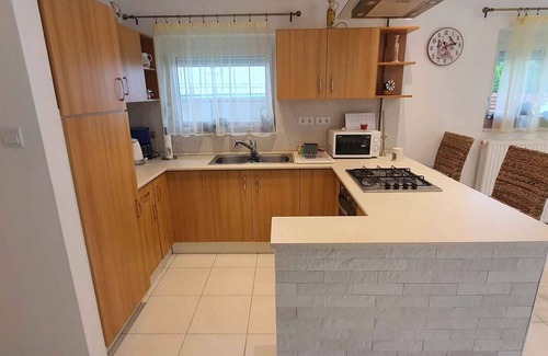 Keszthely House | Holiday home with wifi and nice garden