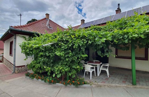 Balatonkiliti House | Holiday home with WIFI and terrace