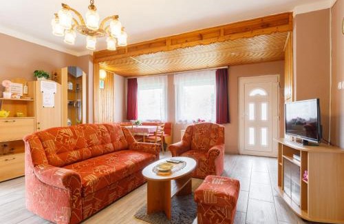 Balatonkeresztur House | Holiday Home Wolf by Interhome