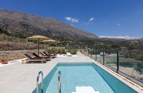 Vizari House | Holiday house with private pool for 5 persons approx. 110 m² in Rodakinokampos, Crete (South coast of Crete)