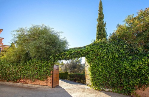 Alcaucin House | Holiday house Alcaucin for 1 - 14 persons with 6 bedrooms - Holiday apartment in one or multi-family