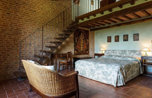 Bollano House | Holiday house Asciano for 1 - 16 persons with 8 bedrooms - Holiday home