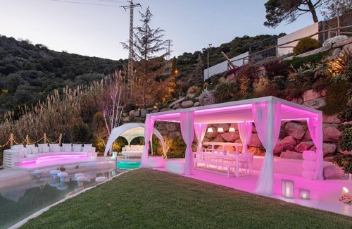 Mas Ram House | Holiday house Badalona for 1 - 12 persons with 6 bedrooms - Holiday house