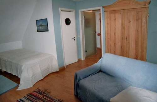 Eiderstedt House | Holiday house Garding for 1 - 6 persons with 3 bedrooms - Twin house