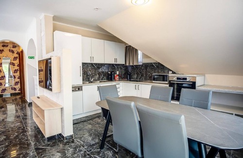 Balatonkeresztur House | Holiday house Balatonkeresztúr for 1 - 10 persons with 4 bedrooms - Holiday house