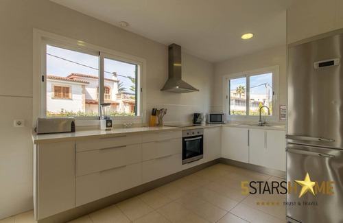 es Bacares Villa | Holiday House in Barcares near the Beach