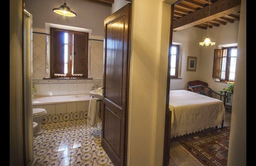 Torrita di Siena House | Holiday house Torrita di Siena for 1 - 11 persons with 6 bedrooms - Holiday home