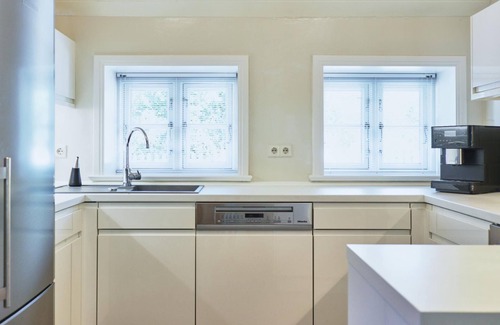 Midlum House | Holiday house Midlum for 1 - 5 persons with 3 bedrooms - Holiday home