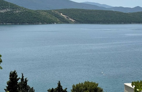 Neum House | Holiday house Neum for 8 - 12 persons with 5 bedrooms - Holiday home